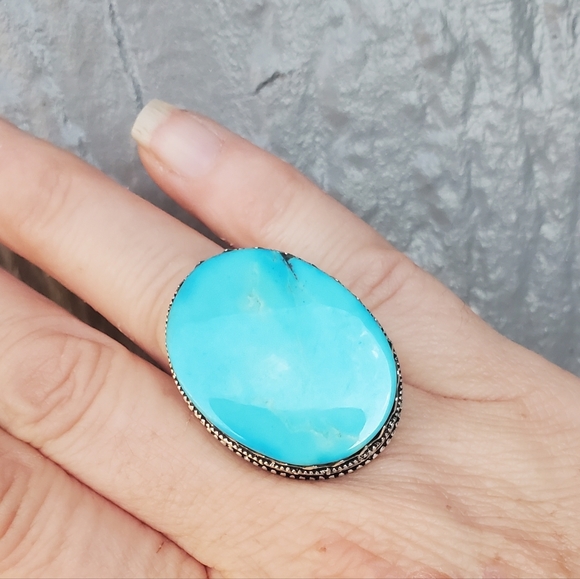 New Oversized Howlite 925 Silver Ring. - Picture 9 of 16